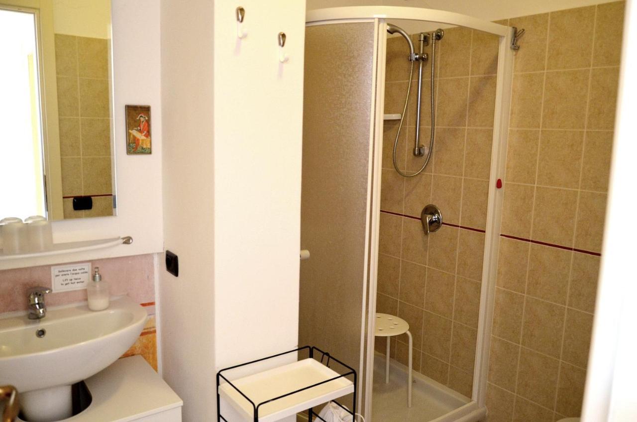 Residenza Ca' Laripa Apartment Solto Collina ภายนอก รูปภาพ